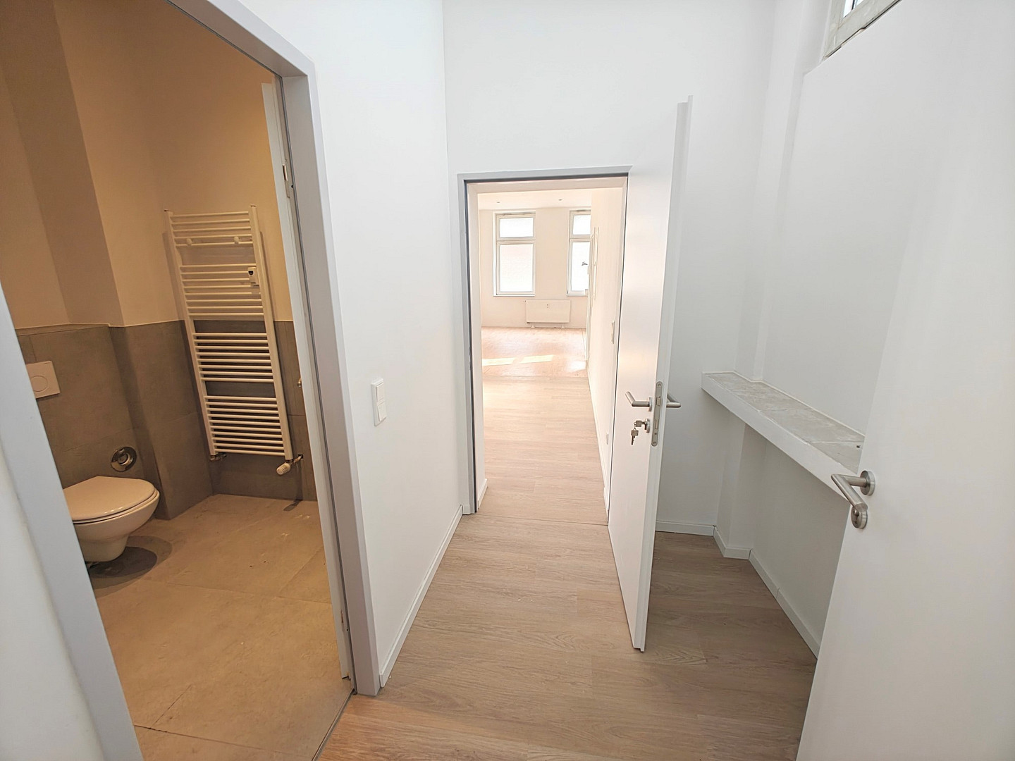 Geräumige 66 m² 2-Zimmer-Wohnung kernsaniert | 1. OG | Parkett/Vinyl & neues Vollbad | Uerdingen – Niederstraße 62, 47829 Krefeld(Uerdingen) – Vorschaubild 5