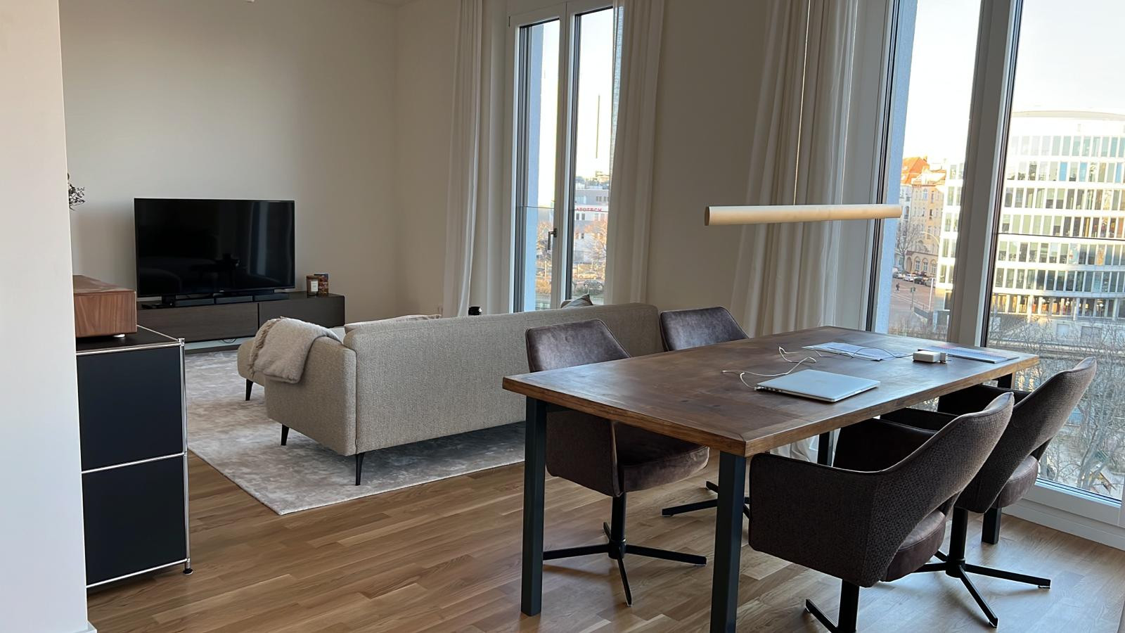 Traumhafte 4 Zimmer Wohnung mit direktem Spreeblick und Weitblick über die Stadt – Berlin(Charlottenburg) – Vorschaubild 19