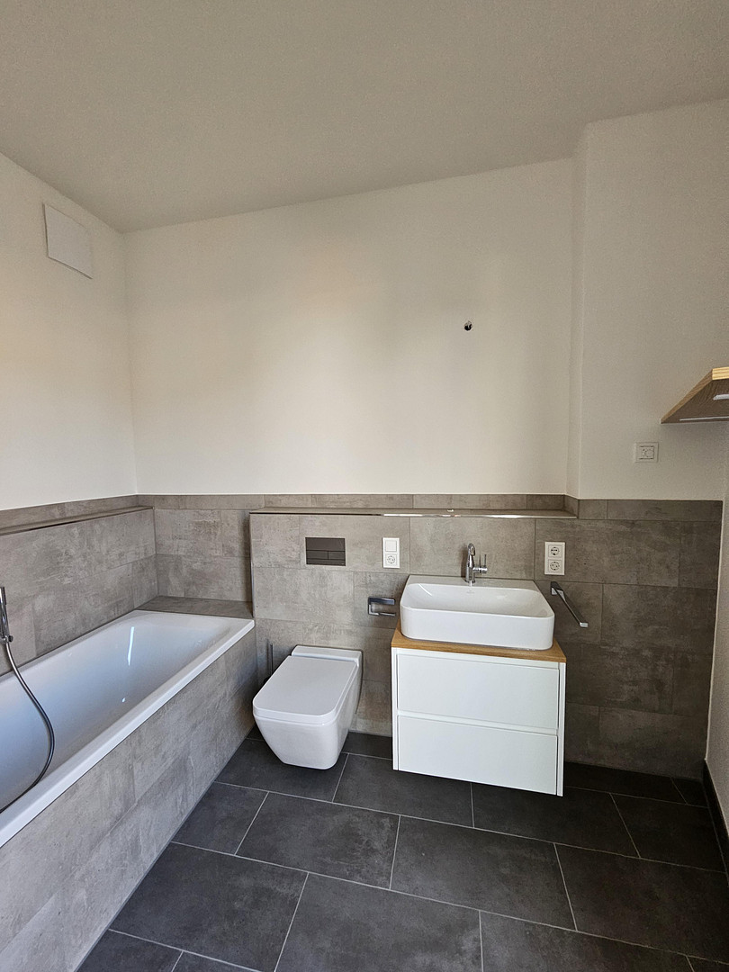 Traumhafte 4 Zimmer Wohnung mit direktem Spreeblick und Weitblick über die Stadt – Berlin(Charlottenburg) – Vorschaubild 13