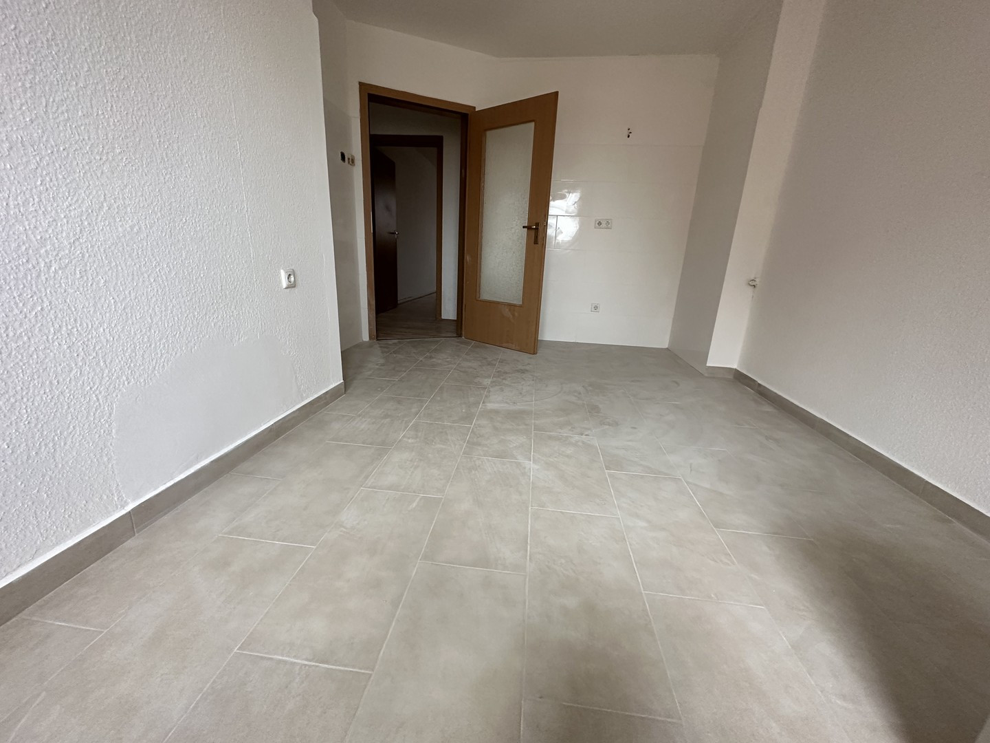 Gute gelegene, großzügige Wohnung im 3. OG – Haydnstr 22, 44147 Dortmund(Mitte) – Vorschaubild 6