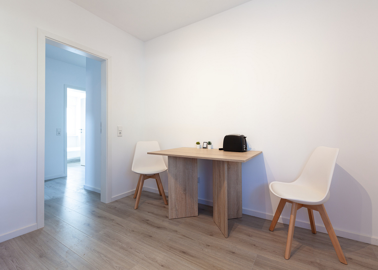 Möblierte 2-Zimmer-Wohnung in Kassel-Nord-Holland – saniert, mit Balkon und WG-geeignet – 34127 Kassel – Vorschaubild 7
