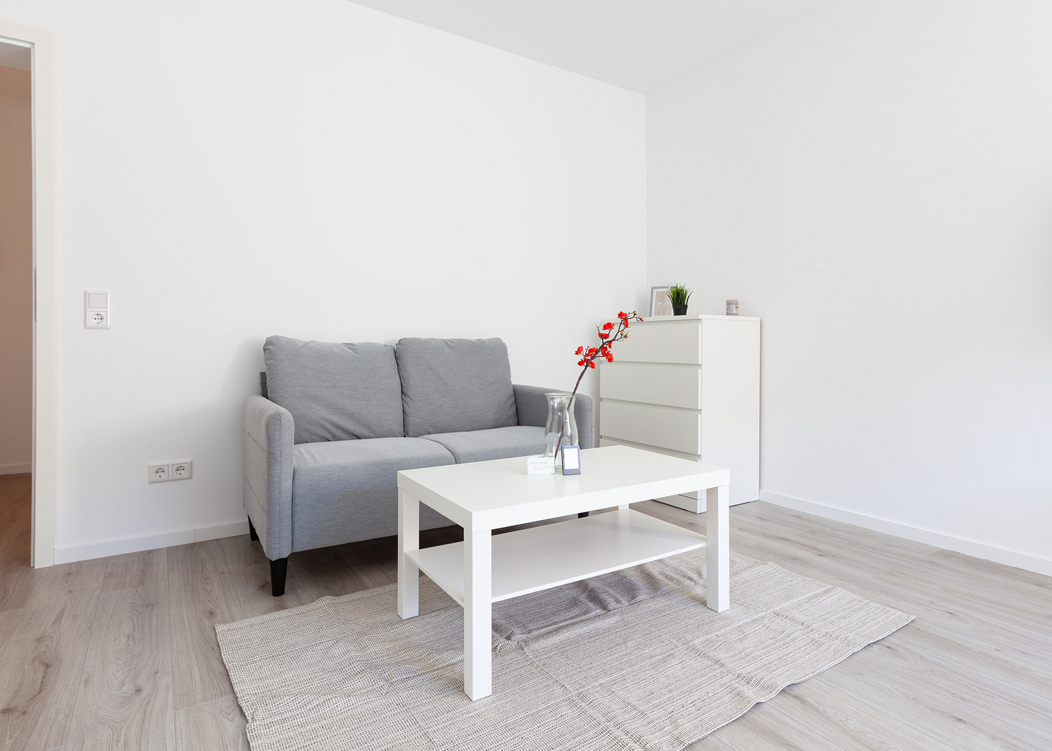 Möblierte 2-Zimmer-Wohnung in Kassel-Nord-Holland – saniert, mit Balkon und WG-geeignet – 34127 Kassel – Vorschaubild 3