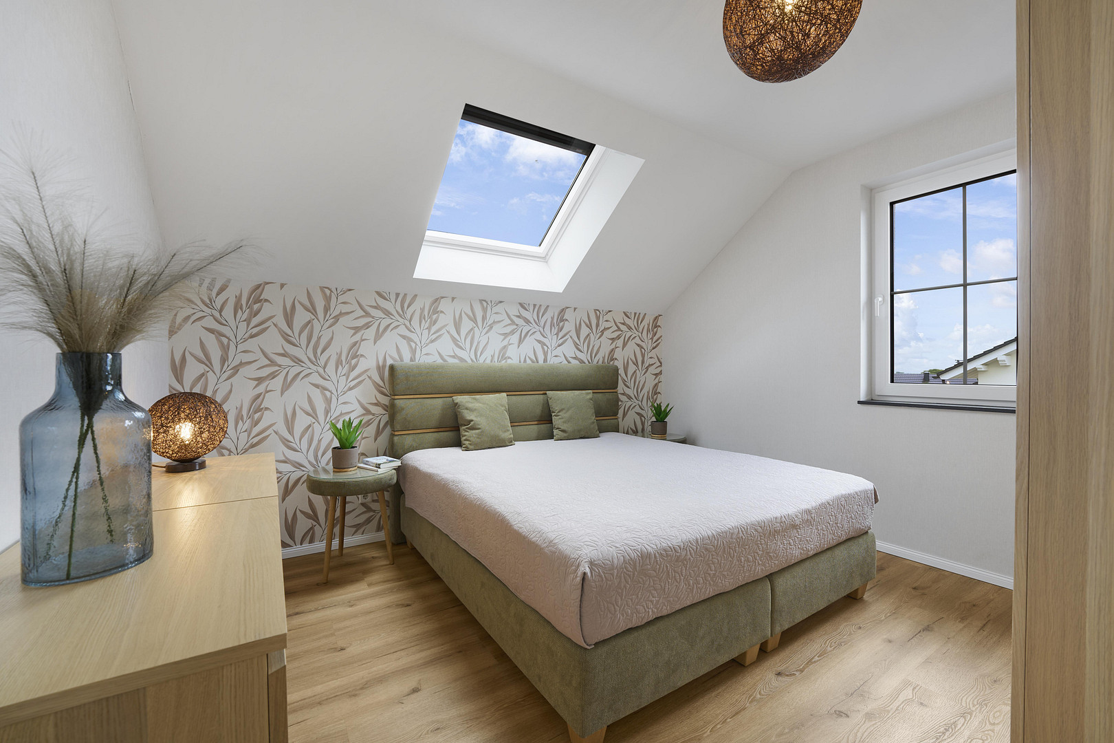 Exklusives und junges EFH mit Ferien-/Einliegerwohnung **provisionsfrei** – Willingen – Vorschaubild 5