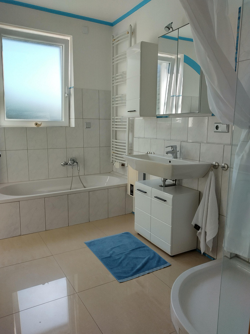 freistehendes Einfamilienhaus mit Einliegerwohnung, saniert und voll möbliert – 56075 Koblenz – Vorschaubild 24