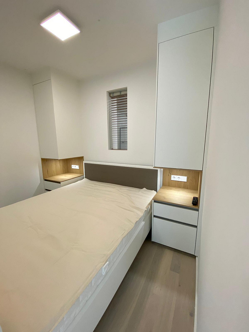 helle Wohnung mit Süd/West-Ausrichtung, möbliert u. voll ausgestattet von Privat – München(Au) – Vorschaubild 9