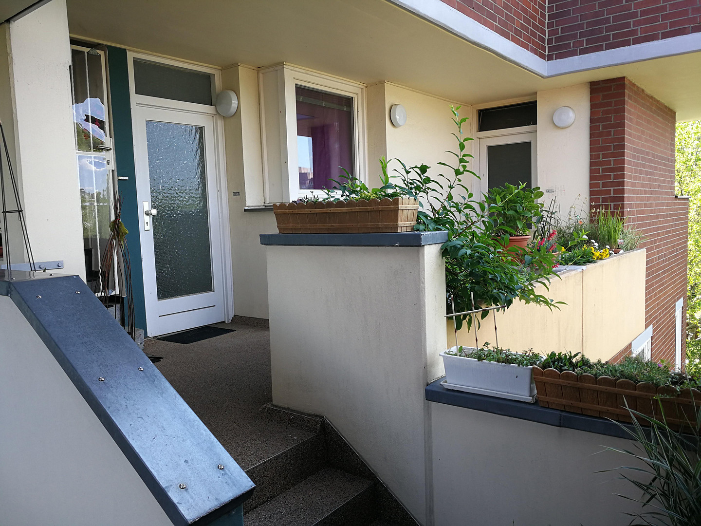 SCHÖNE 1,5 ZKB WOHNUNG MIT EINBAUKÜCHE UND BALKON IN EINEM GEPFLEGTEN HAUS – Dresdener Ring 11, 38444 Wolfsburg – Vorschaubild 3