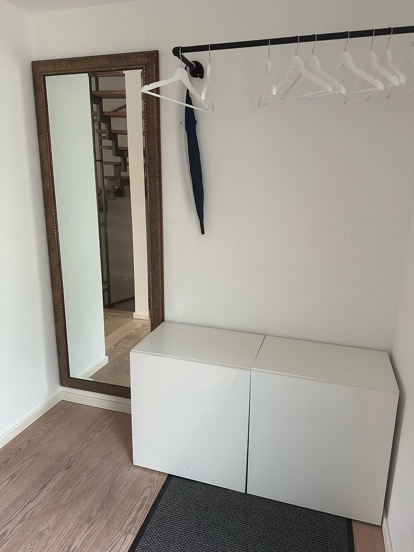Exklusives Gartenhofhaus mit Garten, 2 Tiefgaragenstellplätzen und moderner Energietechnik – Wiesbaden(Naurod) – Vorschaubild 6