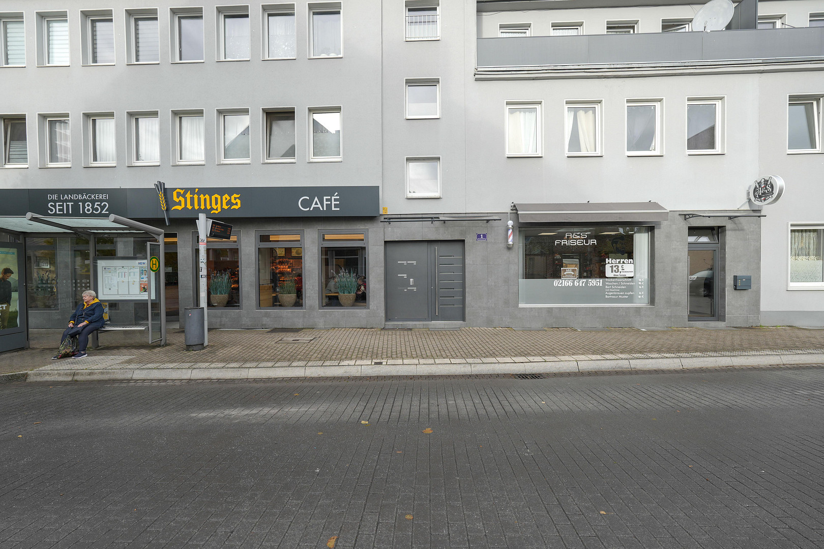 Provisionsfreies Wohn- und Geschäftshaus in Toplage Giesenkirchen – Direkt vom Eigentümer – Konstantinplatz.5, 41238 Nordrhein-Westfalen - Mönchengladbach(Giesenkirchen) – Vorschaubild 16