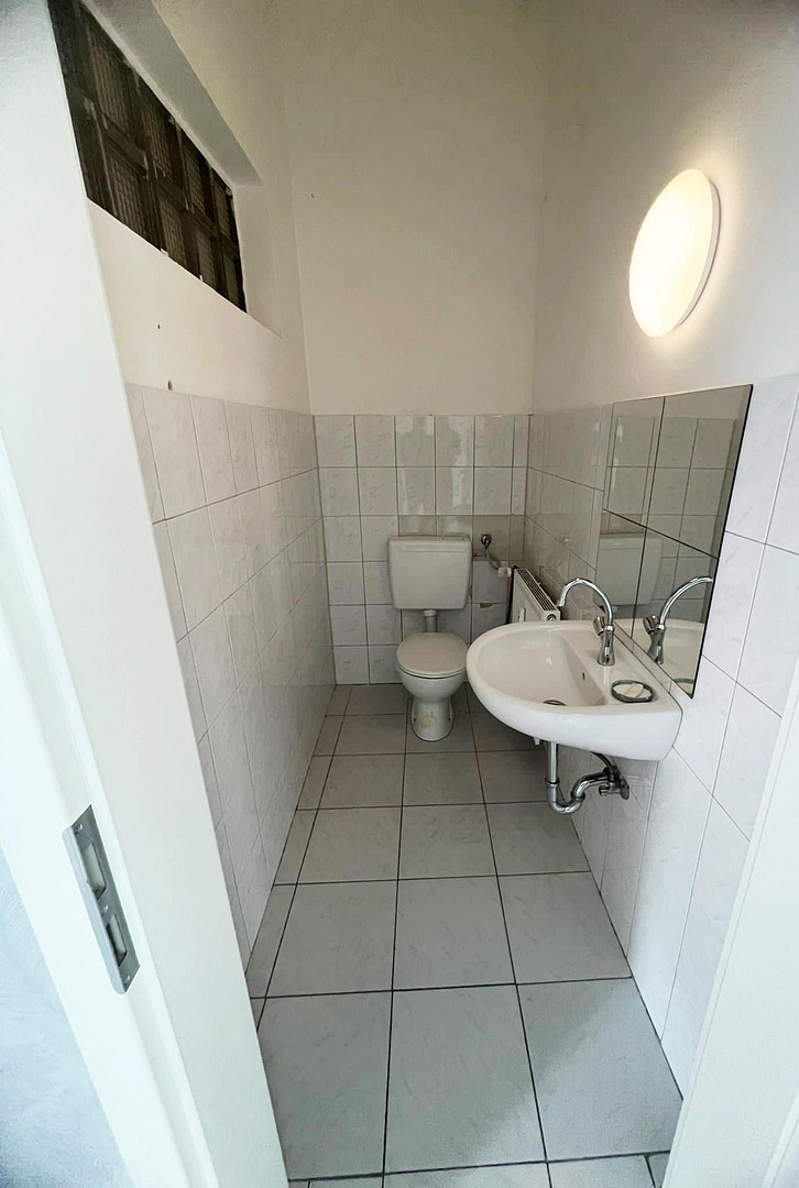 Provisionsfreies Wohn- und Geschäftshaus in Toplage Giesenkirchen – Direkt vom Eigentümer – Konstantinplatz.5, 41238 Nordrhein-Westfalen - Mönchengladbach(Giesenkirchen) – Vorschaubild 36