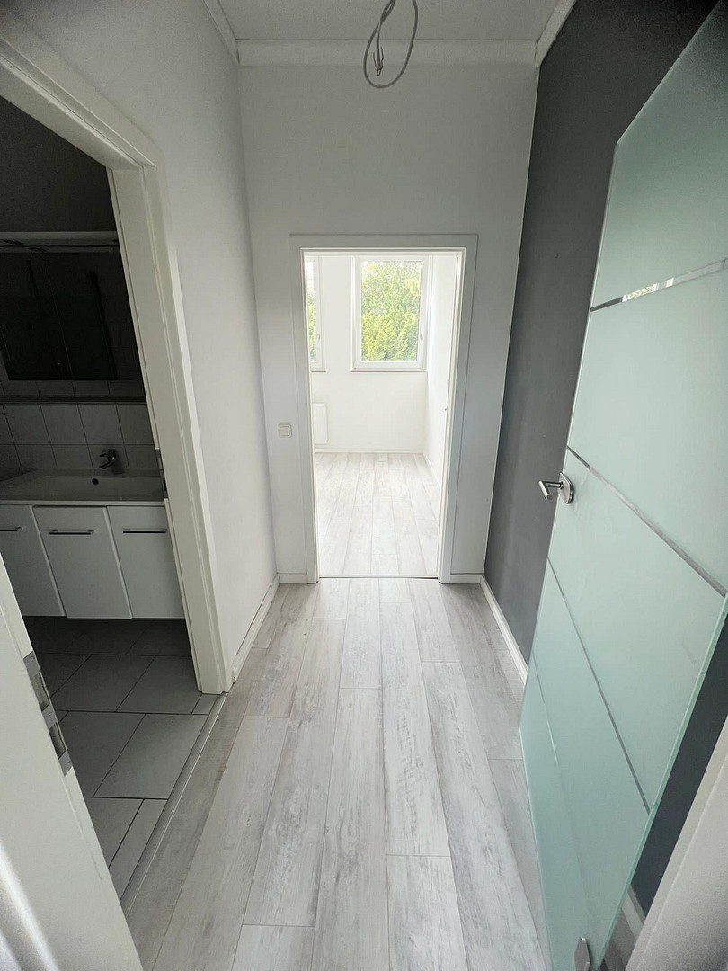 Provisionsfreies Wohn- und Geschäftshaus in Toplage Giesenkirchen – Direkt vom Eigentümer – Konstantinplatz.5, 41238 Nordrhein-Westfalen - Mönchengladbach(Giesenkirchen) – Vorschaubild 31