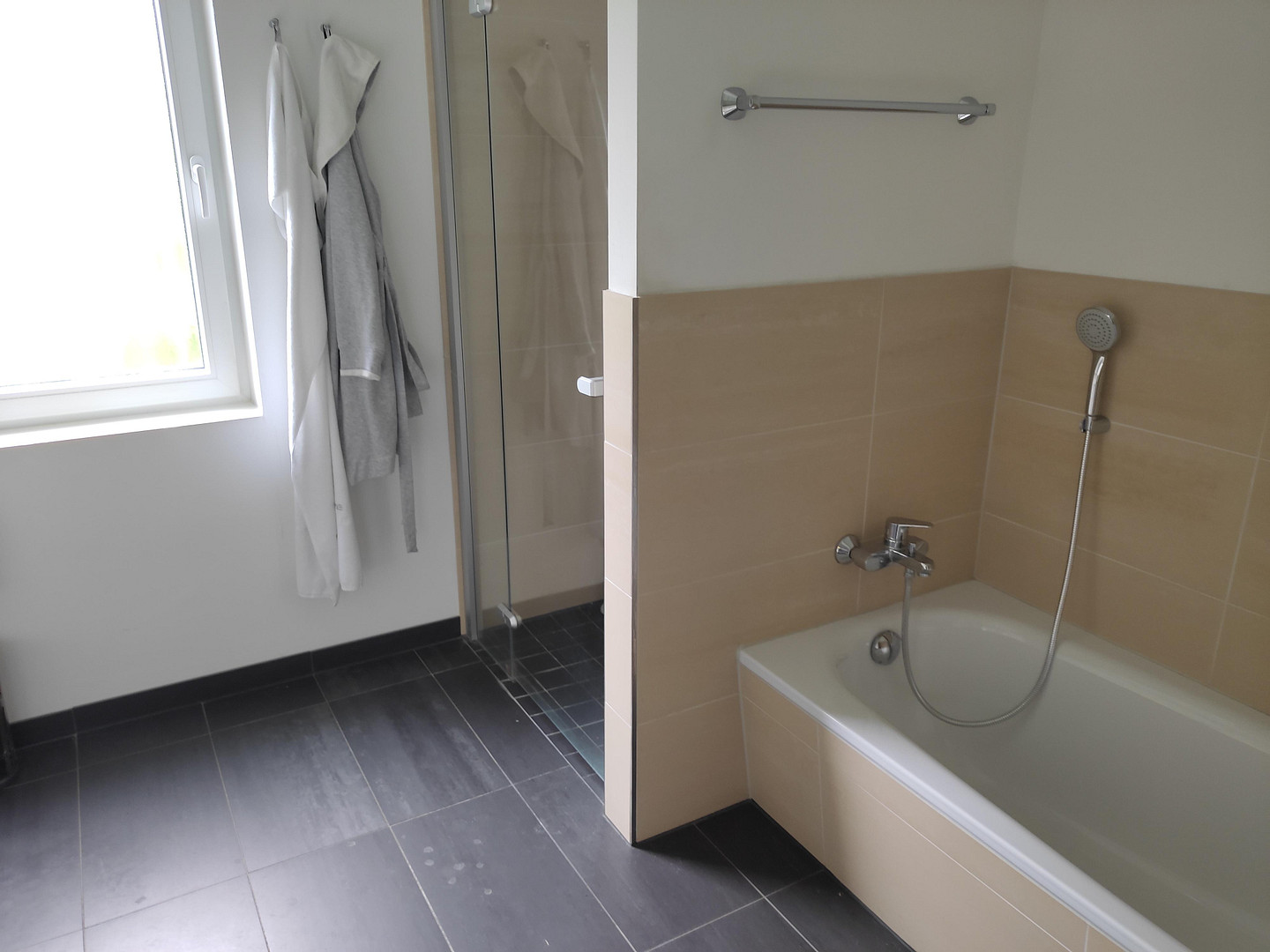 Komfort-Wohnun Bj. 2014 (ca. 80 qm) / Barrierefrei / Kleve-Materborn / hochwertige Möbel. – Berliner Straße 10, 47533 Kleve – Vorschaubild 8