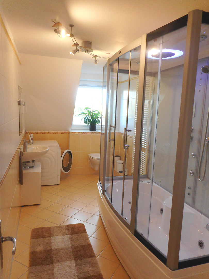 Helle voll möblierte Maisonette-Wohnung auf 2 Ebenen in ruhiger Lage in Hamburg-Eidelstedt – Pflugacker 17 b, 22523 Hamburg(Eidelstedt) – Vorschaubild 29