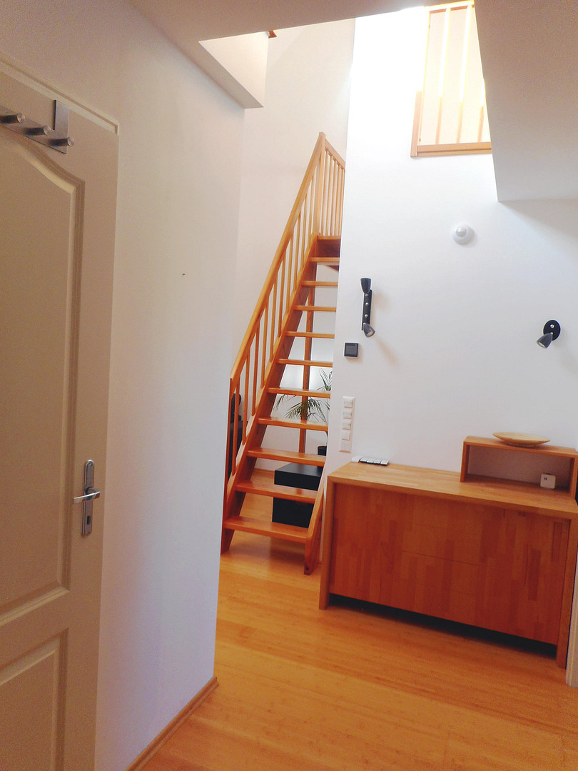 Helle voll möblierte Maisonette-Wohnung auf 2 Ebenen in ruhiger Lage in Hamburg-Eidelstedt – Pflugacker 17 b, 22523 Hamburg(Eidelstedt) – Vorschaubild 35