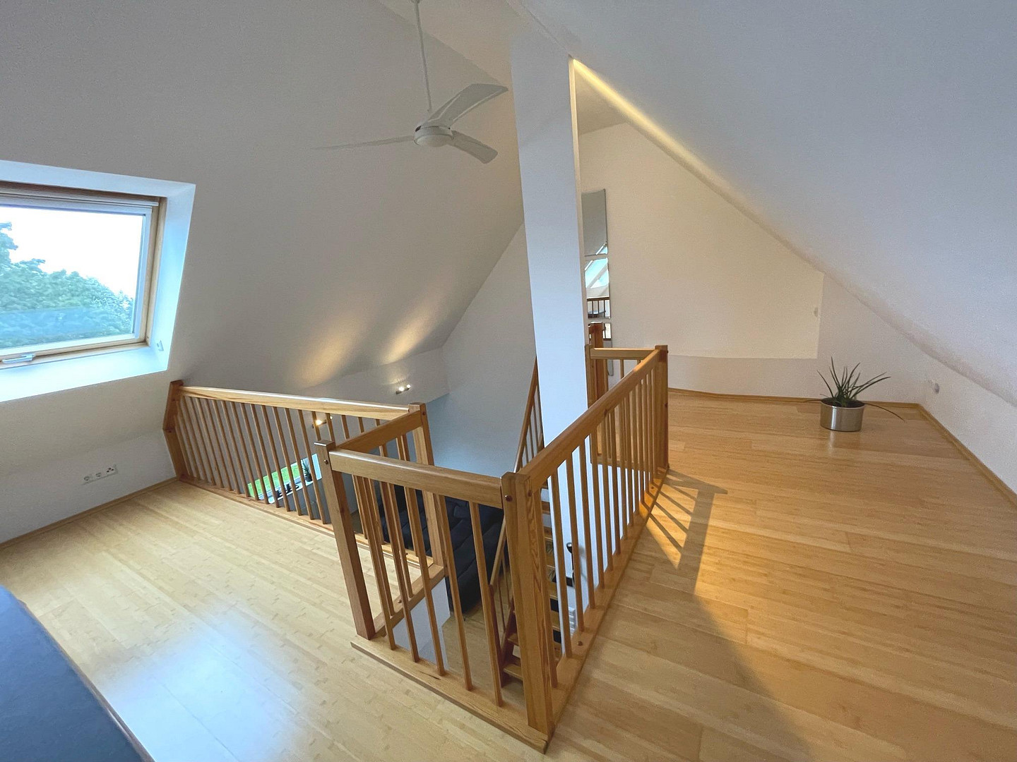 Helle voll möblierte Maisonette-Wohnung auf 2 Ebenen in ruhiger Lage in Hamburg-Eidelstedt – Pflugacker 17 b, 22523 Hamburg(Eidelstedt) – Vorschaubild 17