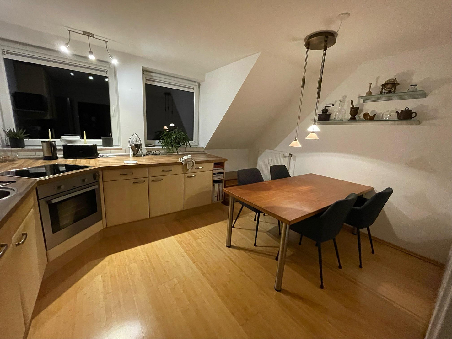 Helle voll möblierte Maisonette-Wohnung auf 2 Ebenen in ruhiger Lage in Hamburg-Eidelstedt – Pflugacker 17 b, 22523 Hamburg(Eidelstedt) – Vorschaubild 22