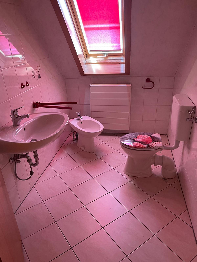 Charmantes 7-Zimmer-Einfamilienhaus mit Terrasse und Garten zu vermieten – 36419 Buttlar(Wenigentaft) – Vorschaubild 10
