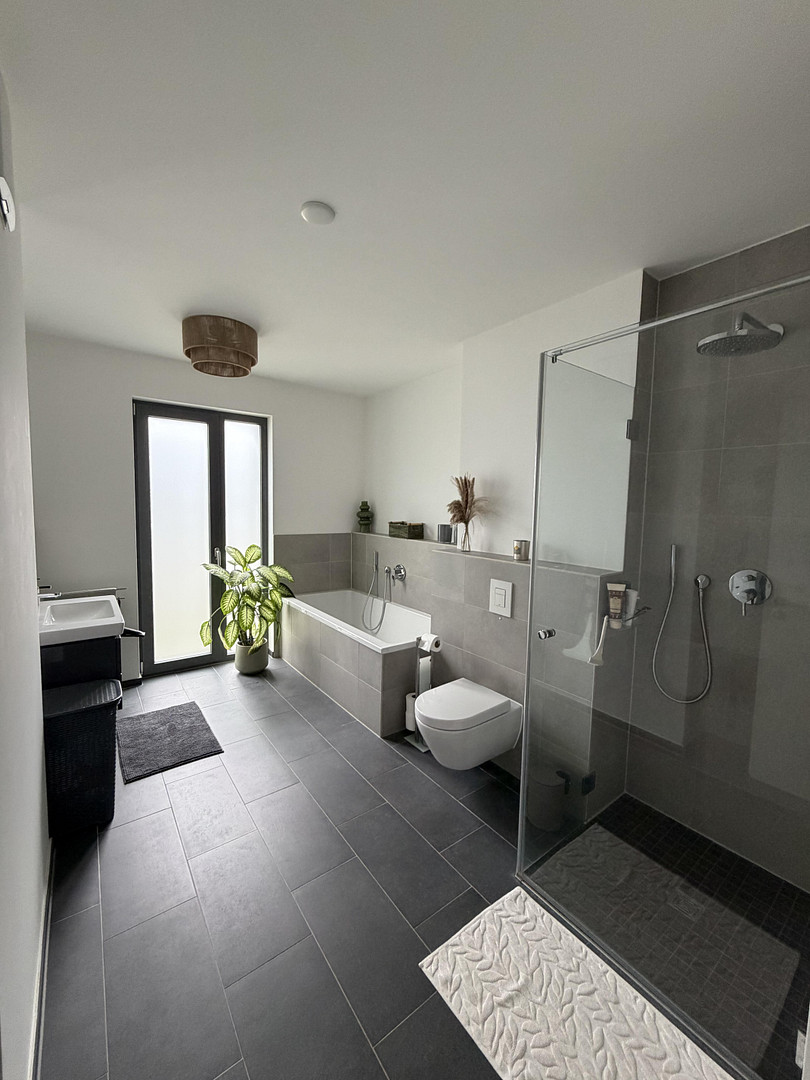 Moderne 75qm EG-Wohnung mit EBK und Terrasse – Am Klostergarten 12, 50858 Köln(Junkersdorf) – Vorschaubild 3