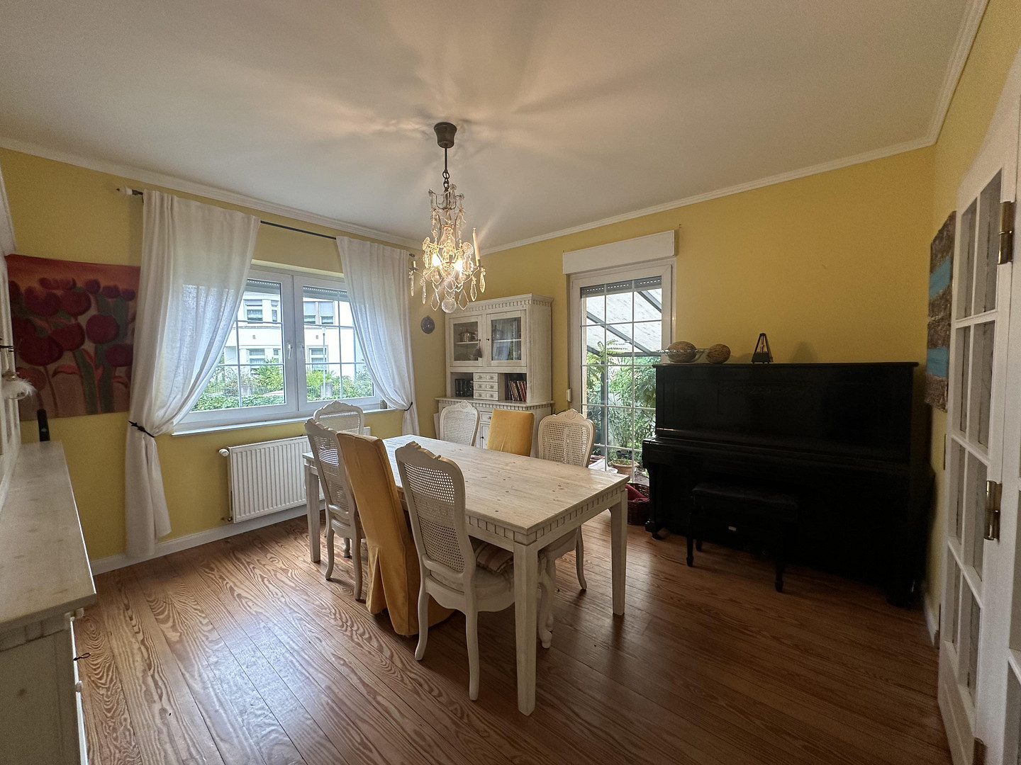 Charmantes Einfamilienhaus mit Einliegerwohnung auf großzügigem Eckgrundstück – Offenbach/Main(Offenbach am Main) – Vorschaubild 2