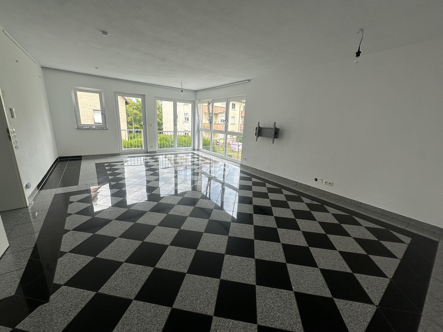 HN-Süd: 2-3 Zi., 95m², Maisonetten Whg.!