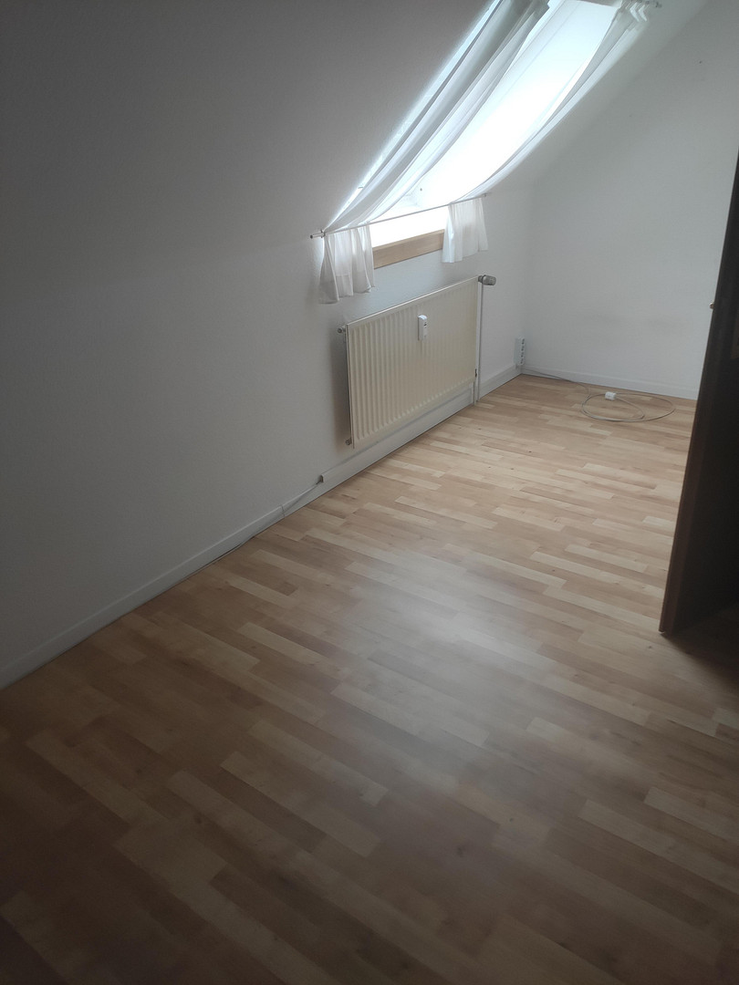 Zentrale aber ruhige 3-Zimmer Wohnung mit Einbauküche & Dachterrasse! – Peliserkerstraße 51, 52068 Aachen – Vorschaubild 3