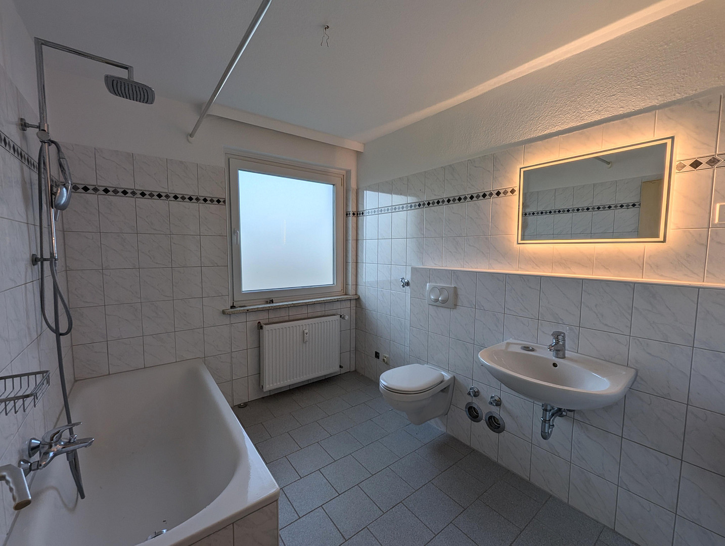 Renovierte 3-Zimmer Wohnung in ruhiger und zentraler Lage – Bremerhaven(Goethestraße) – Vorschaubild 9