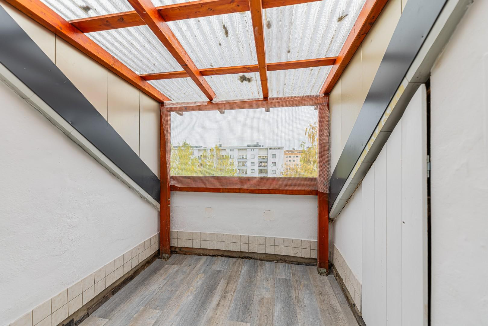 Wunderschöne 3 Zi Dachgeschoss Wohnung mit Balkon und Küche – Konradstr., 90429 Nürnberg(Muggenhof) – Vorschaubild 11