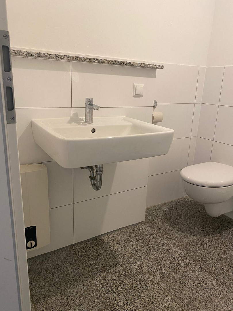 Schöne 3,5 Zimmer Erdgeschoss Wohnung in Gelsenkirchen Buer mit Terrasse,  Garten, – Dorstener Straße 33, 45894 Gelsenkirchen(Buer-Mitte) – Vorschaubild 9