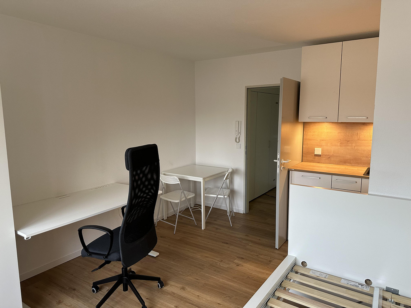 Modernes, frisch saniertes und möbliertes Apartment zum Wohlfühlen – Sielkamp 7A, 38112 Braunschweig – Vorschaubild 2