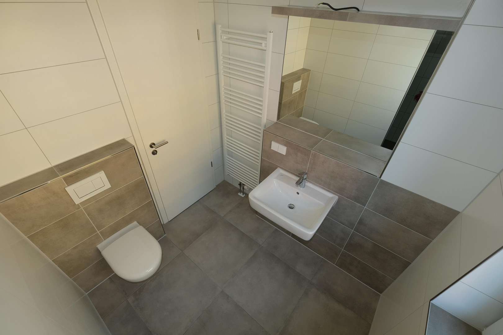 2-Zimmer-Wohnung mit Einbauküche und Balkon im Zentrum zu vermieten! – Foto 6
