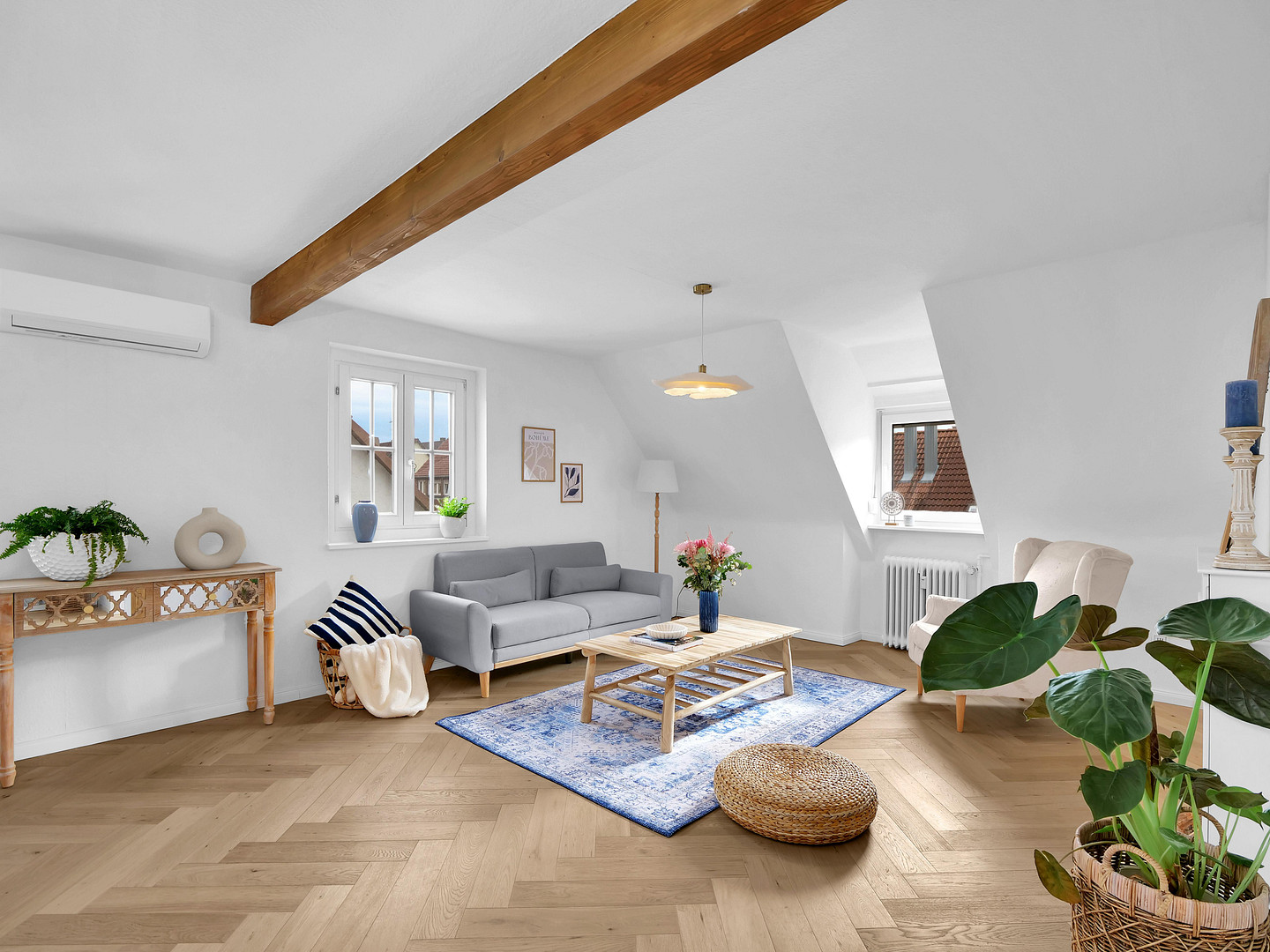 Provisionsfrei: Renovierte Wohnung mitten in Stuttgart mit Blick auf Weinberge und Grabkapelle – Degenfelder. Str. 3, 70327 Stuttgart(Wangen) – Vorschaubild 2
