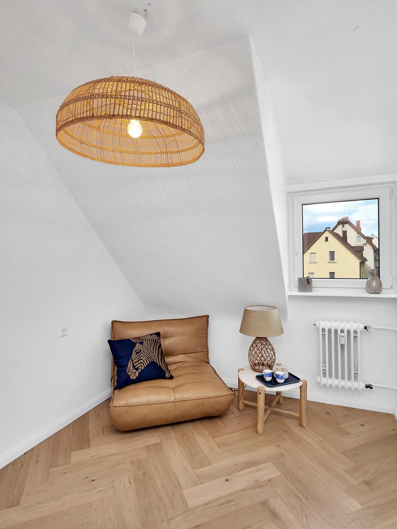 Provisionsfrei: Renovierte Wohnung mitten in Stuttgart mit Blick auf Weinberge und Grabkapelle – Degenfelder. Str. 3, 70327 Stuttgart(Wangen) – Vorschaubild 4