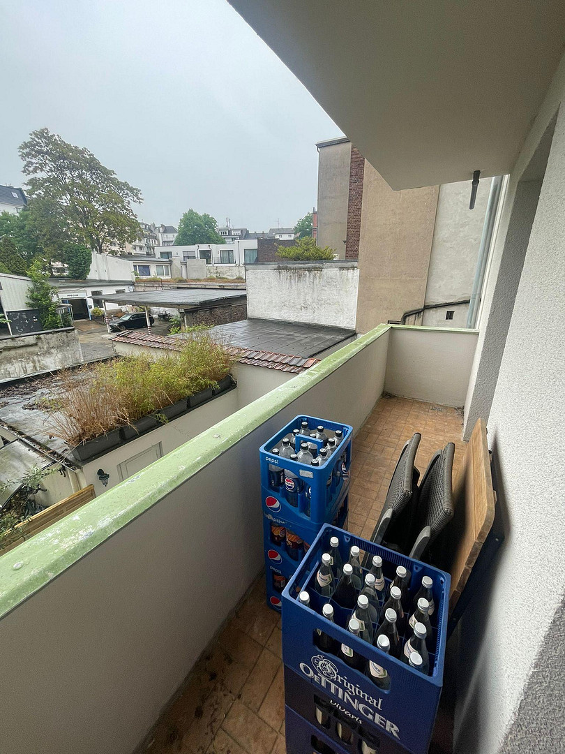Renovierte 2-Zimmer-Wohnung mit Balkon, Aufzug & Einbauküche in zentraler Lage von Düsseldorf – Gerresheimerstr 18, 40211 Düsseldorf(Stadtmitte) – Vorschaubild 2