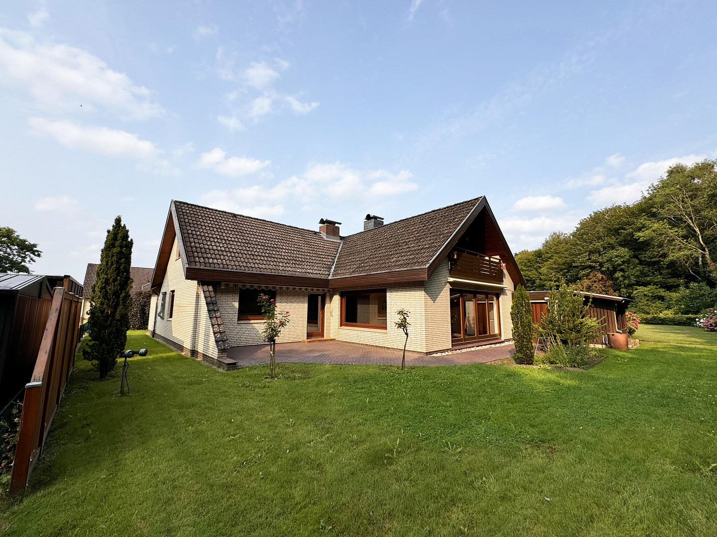 Einfamilienhaus in Brunsbüttel (bevorzugte Lage, 200 m zur Elbe, teilweise Elbblick, provisionsfrei) – Theodor-Storm-Straße 35, 25541 Brunsbüttel – Vorschaubild 3