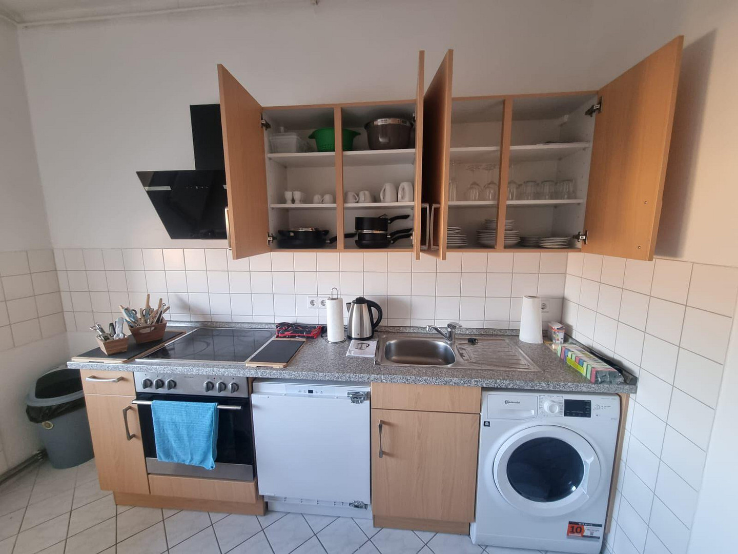 Helle, geräumige, möblierte Wohnung mit Balkon in zentraler Lage nahe U Alt-Mariendorf – 12107 Berlin(Mariendorf) – Vorschaubild 10