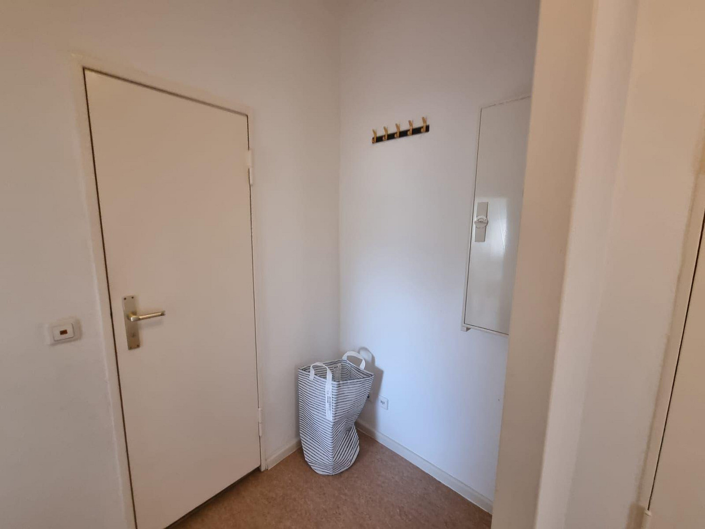 Helle, geräumige, möblierte Wohnung mit Balkon in zentraler Lage nahe U Alt-Mariendorf – 12107 Berlin(Mariendorf) – Vorschaubild 16