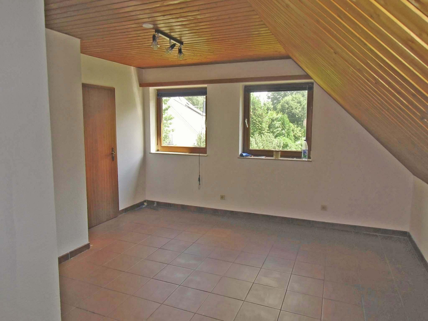 Einfamilienhaus im Grünen  ruhige Wohnstraße 30 km/h, S-Bahn S5 Schnelsen-Süd , Ohne Makler – Franzosenheide, 22457 Hamburg-Schnelsen(Schnelsen) – Vorschaubild 13
