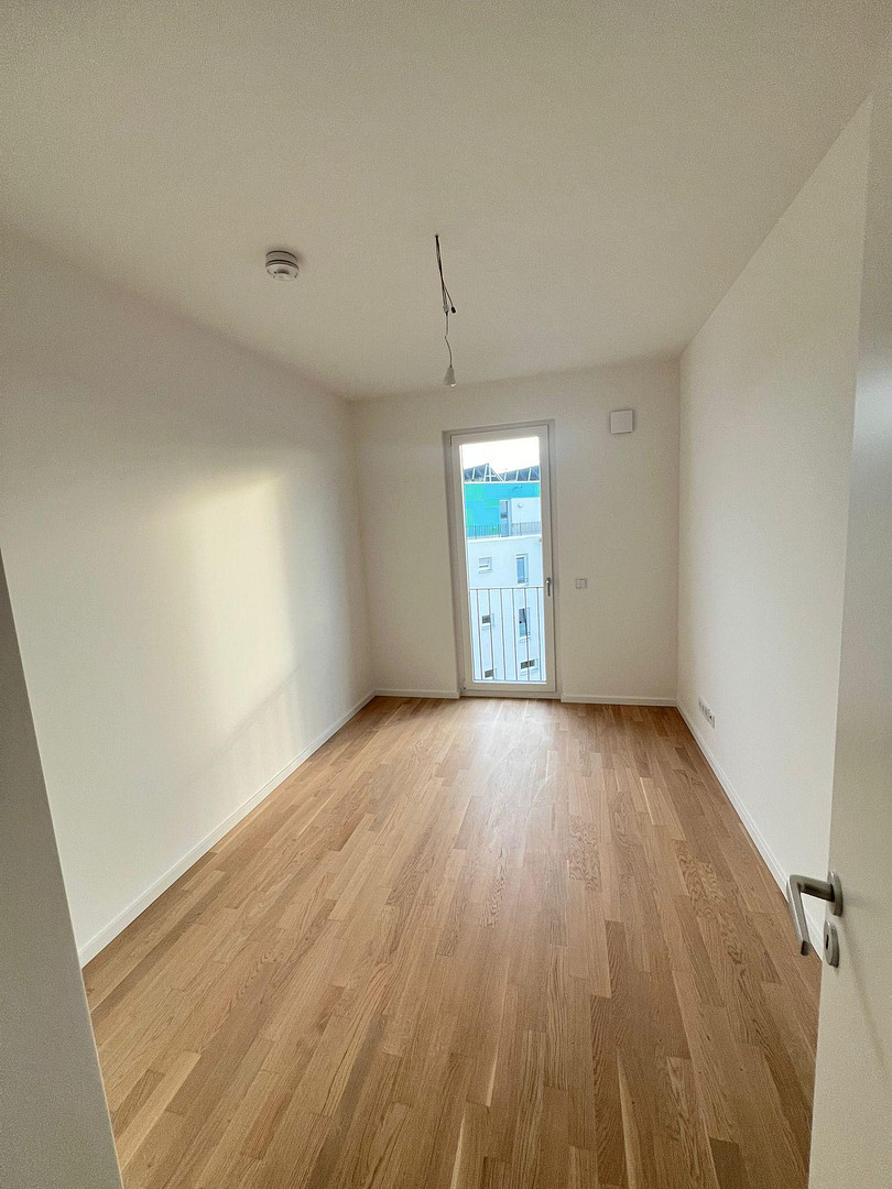 Moderne 4-Zimmer Wohnung mit Südbalkon, Einbauküche und Tiefgaragenstellplatz (Neubau), von privat – Foto 9