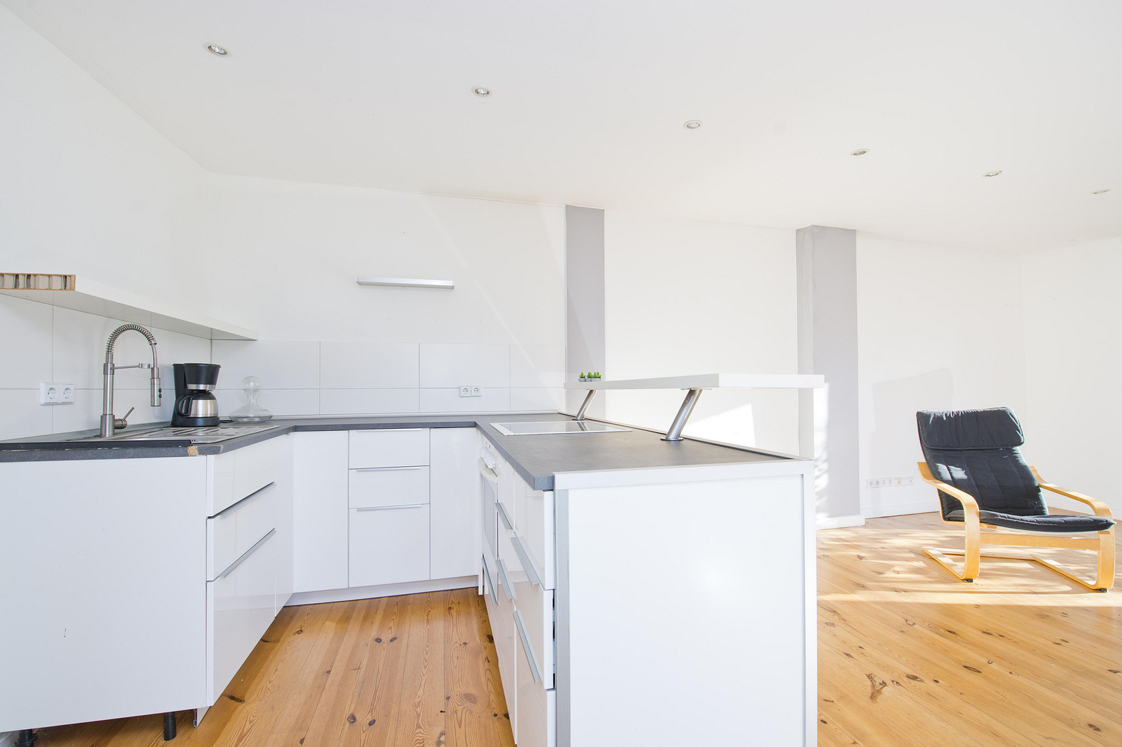 Haus im Bungalowstil mit Pool, Nebengelass und großem Grundstück mit Potential für ein 2 Haus – Berlin(Altglienicke) – Vorschaubild 18