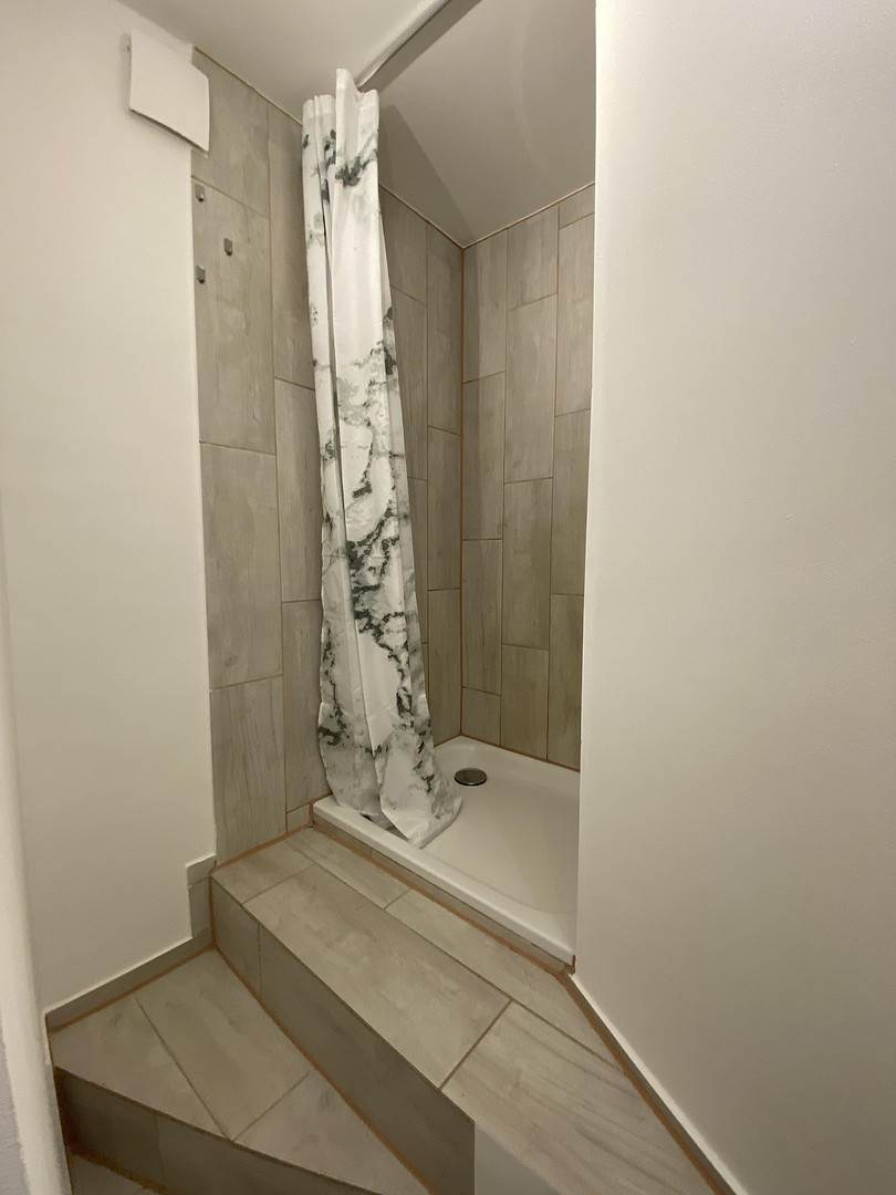 Renoviert, Möbliert, Erstbezug, Eigener Eingang, Zentral – Senefelderstraße 100, 70176 Stuttgart(West) – Vorschaubild 6