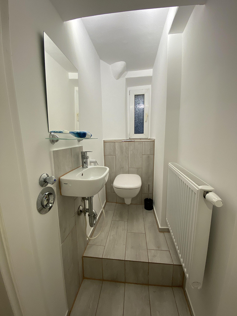 Renoviert, Möbliert, Erstbezug, Eigener Eingang, Zentral – Senefelderstraße 100, 70176 Stuttgart(West) – Vorschaubild 4