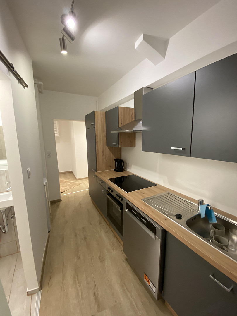 Renoviert, Möbliert, Erstbezug, Eigener Eingang, Zentral – Senefelderstraße 100, 70176 Stuttgart(West) – Vorschaubild 5