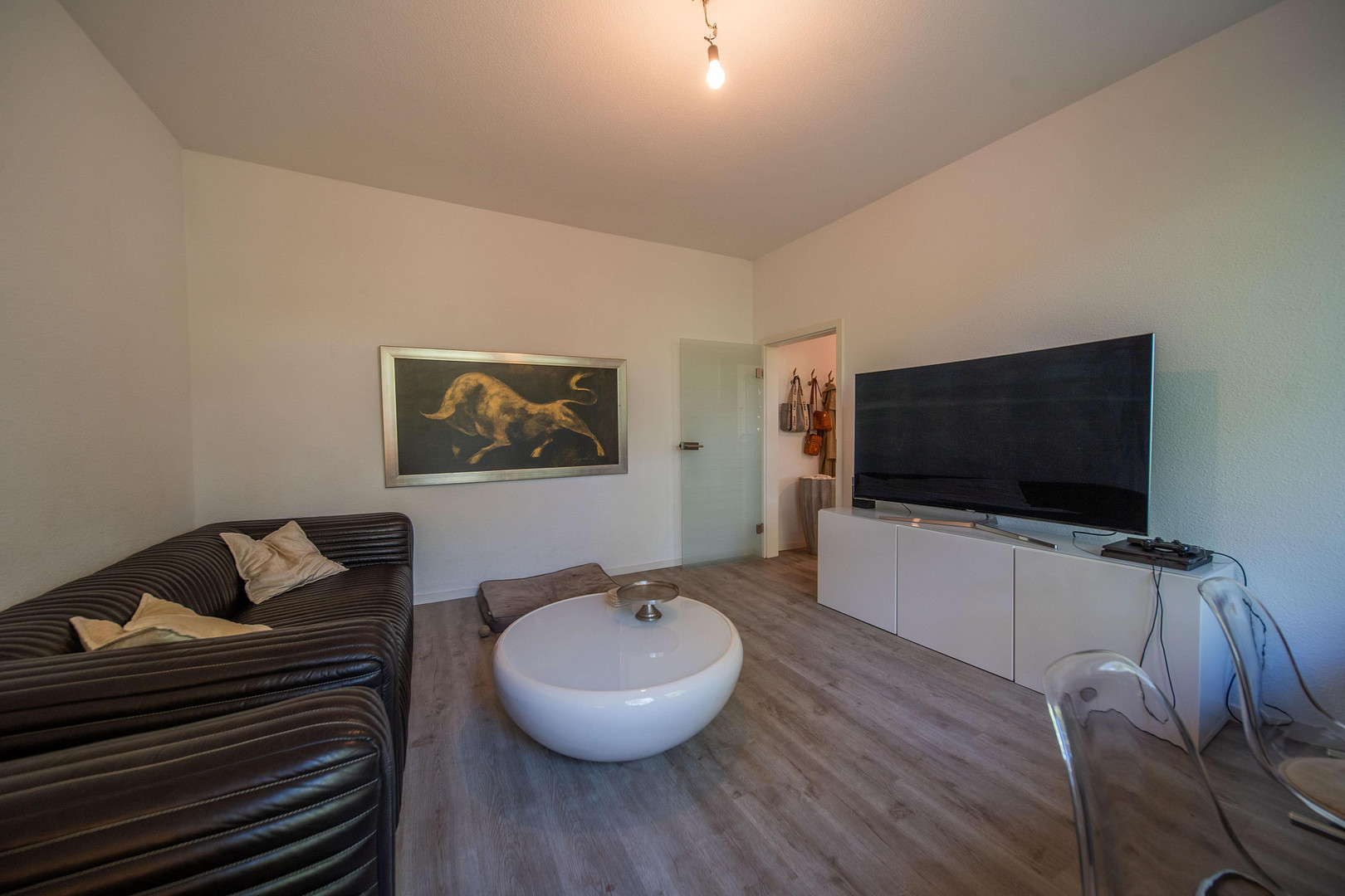 Geschmackvolle, modernisierte 2-Zimmer-Wohnung mit gehobener Innenausstattung und Einbauküche – Dechant-Plein-Straße 7, 56070 Koblenz – Vorschaubild 2
