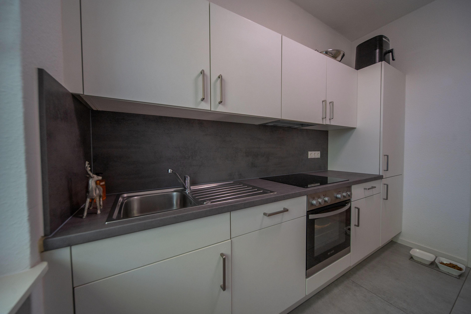 Geschmackvolle, modernisierte 2-Zimmer-Wohnung mit gehobener Innenausstattung und Einbauküche – Dechant-Plein-Straße 7, 56070 Koblenz – Vorschaubild 5
