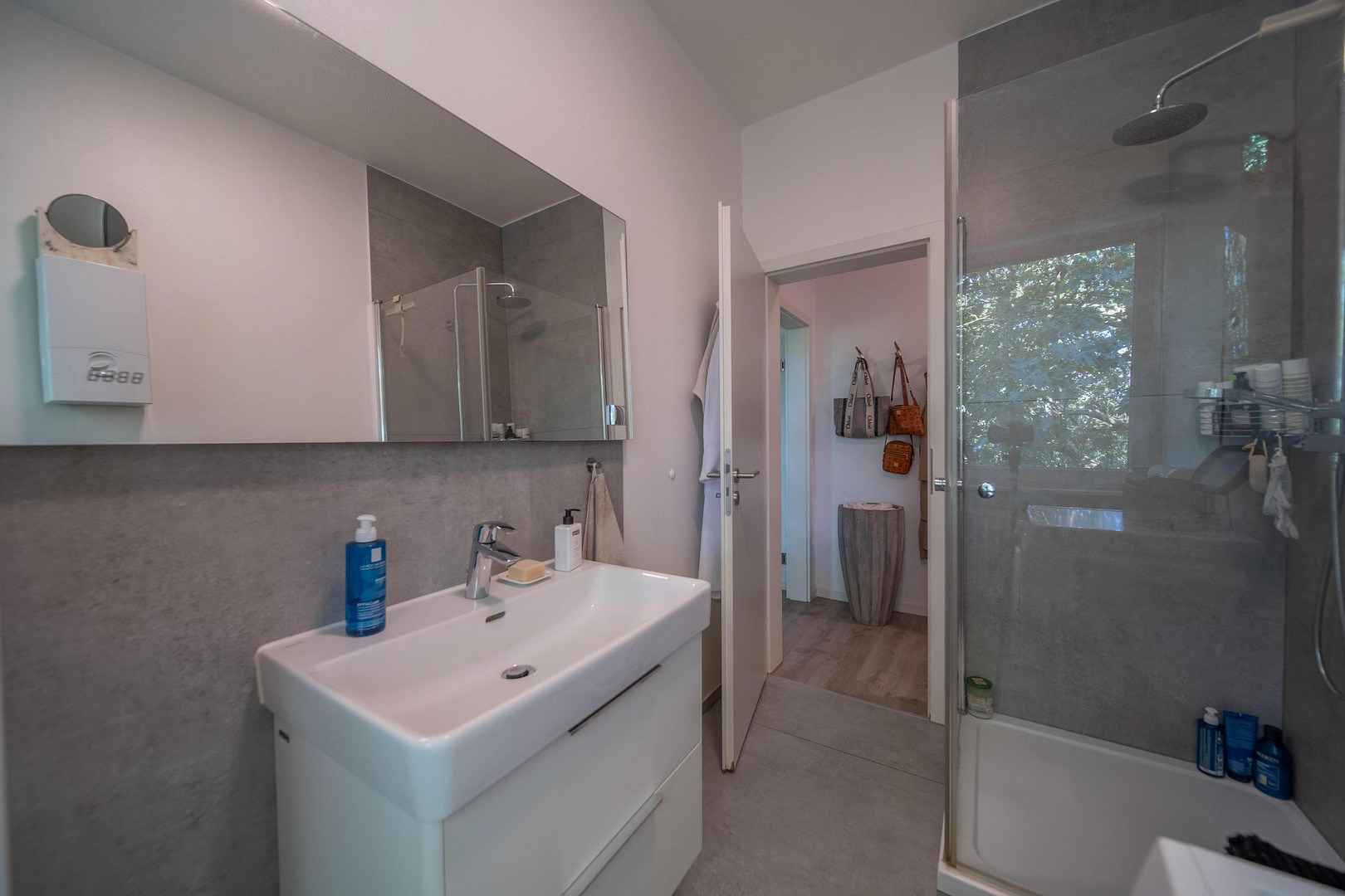 Geschmackvolle, modernisierte 2-Zimmer-Wohnung mit gehobener Innenausstattung und Einbauküche – Dechant-Plein-Straße 7, 56070 Koblenz – Vorschaubild 7