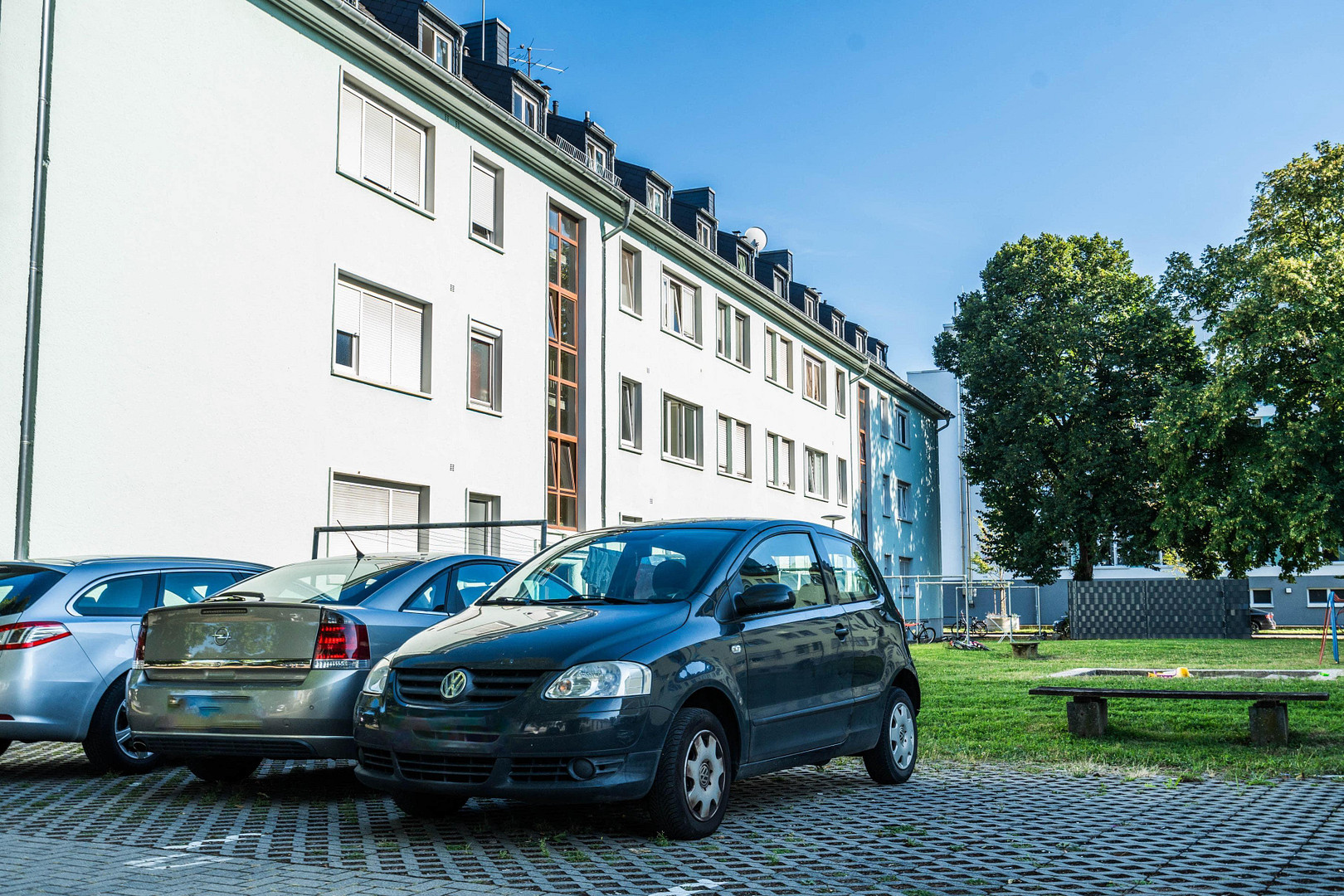 Geschmackvolle, modernisierte 2-Zimmer-Wohnung mit gehobener Innenausstattung und Einbauküche – Dechant-Plein-Straße 7, 56070 Koblenz – Vorschaubild 9