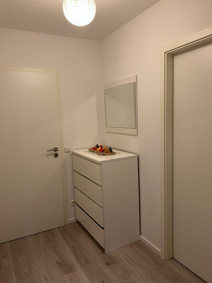 Geschmackvolle 3-Zimmer-Wohnung mit gehobener Innenausstattung mit Balkon in München Perlach – Alfred-Neumann-Anger 14, 81737 München(Neuperlach) – Vorschaubild 13