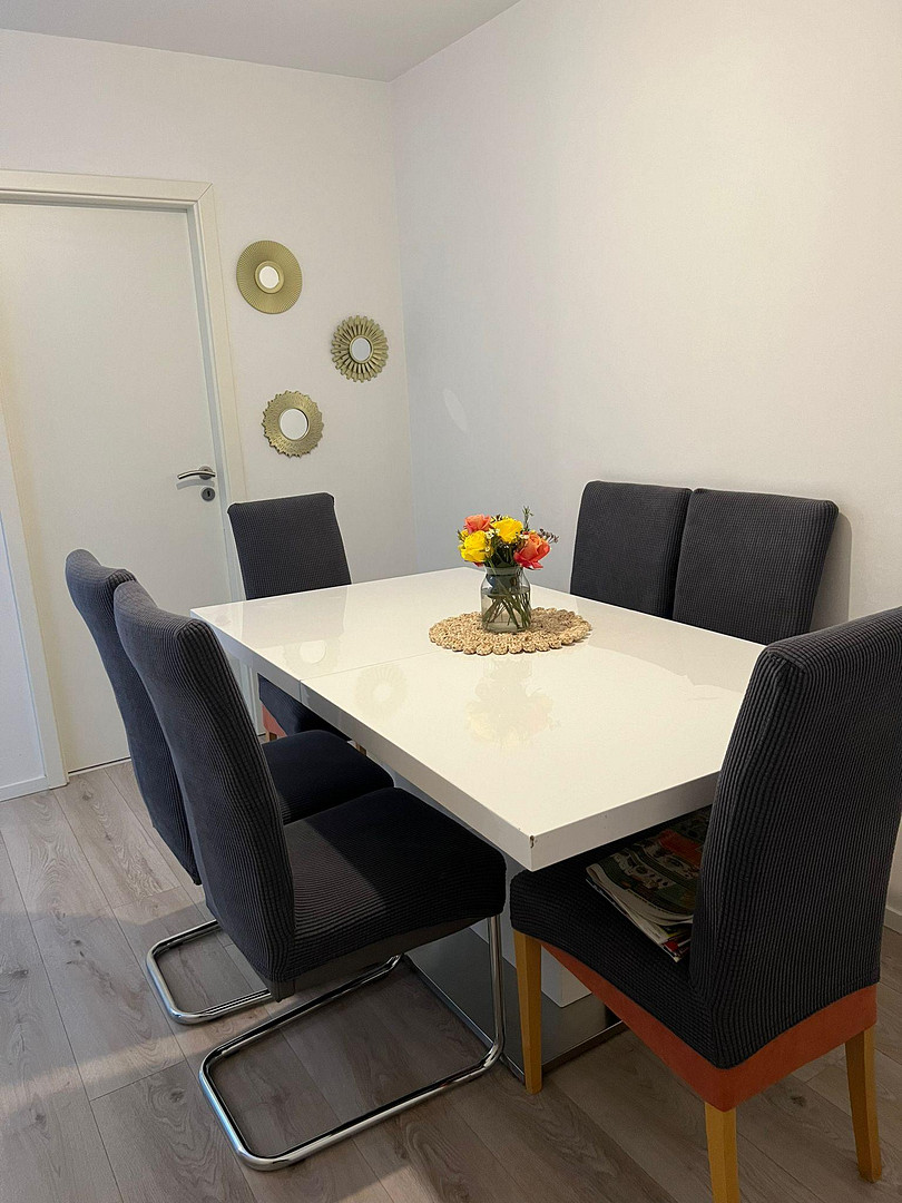 Geschmackvolle 3-Zimmer-Wohnung mit gehobener Innenausstattung mit Balkon in München Perlach – Alfred-Neumann-Anger 14, 81737 München(Neuperlach) – Vorschaubild 3