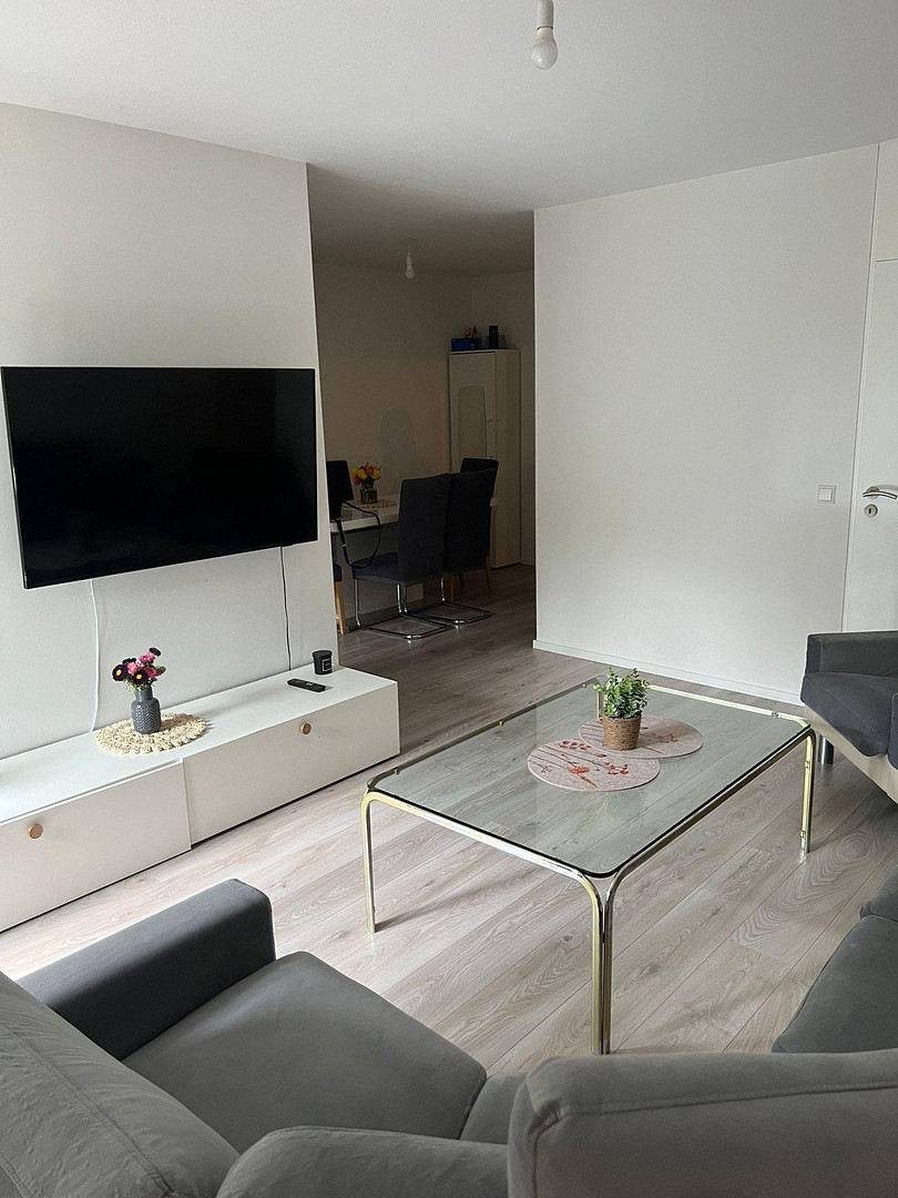 Geschmackvolle 3-Zimmer-Wohnung mit gehobener Innenausstattung mit Balkon in München Perlach – Alfred-Neumann-Anger 14, 81737 München(Neuperlach) – Vorschaubild 10