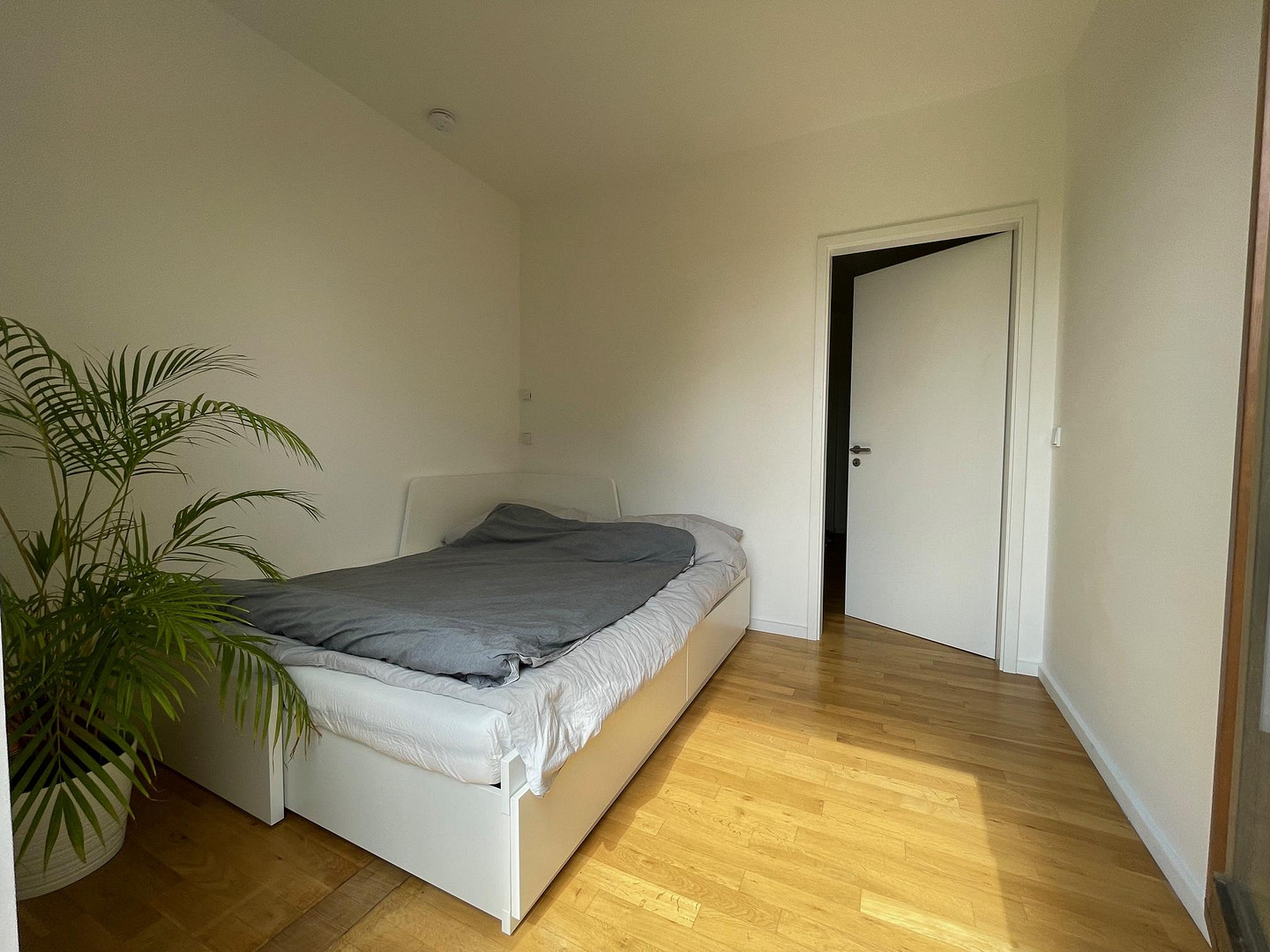 Penthouse appartment mit großer Dachterasse (möbliert) – Diestelmeyer Str. 5a, 10249 Berlin(Friedrichshain) – Vorschaubild 11