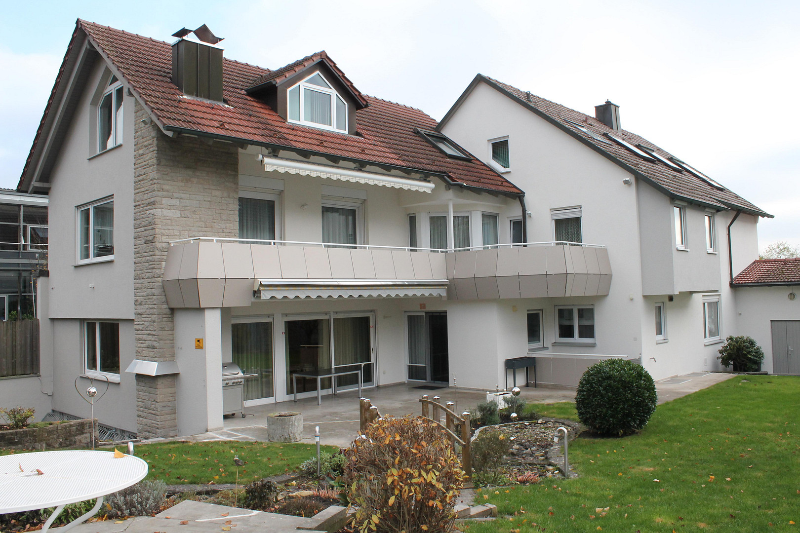 Sehr gepflegtes 4-Familien-Wohnhaus mit großem Gartengrundstück in Top Wohnlage von CR – Crailsheim – Vorschaubild 3